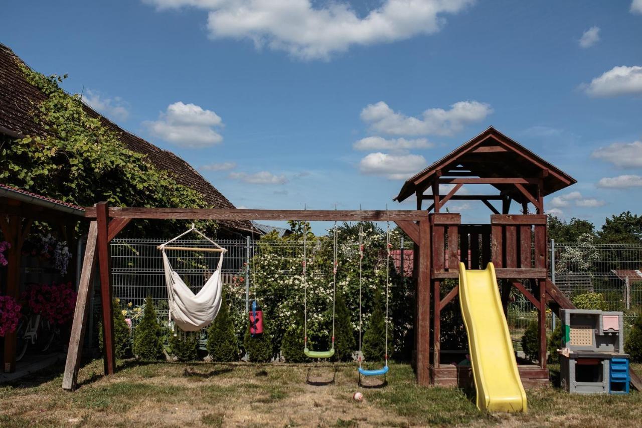 Agroturystyka Pod Debem Łagów Exteriör bild